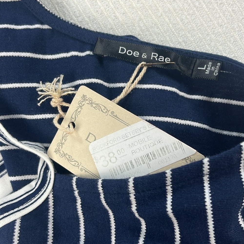 Doe & Rae Dress Navy Striped Size L Handkerchief Hem Rayon Blend - Picture 8 of 8